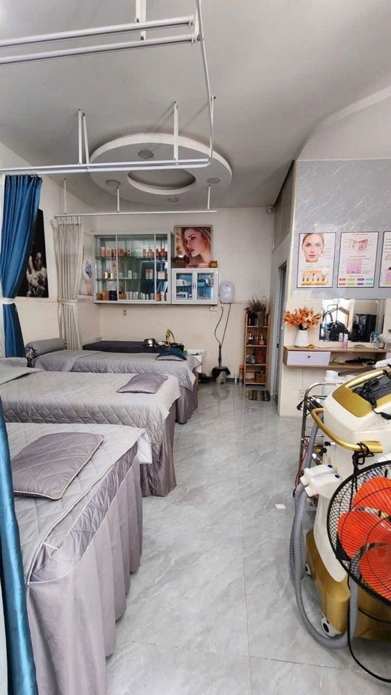 CÁCH 1 CĂN RA MẶT TIỀN - HẺM Ô TÔ THÔNG - HÀNG XÓN KHU ĐÔ THỊ VẠN PHÚC