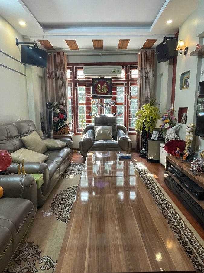 NHÀ ĐẸP Ô TÔ ĐỖ CỬA- VÀO NHÀ Phố Hào Nam 53m2 X 6 tầng 20.5 Tỷ Đống Đa Hà Nội