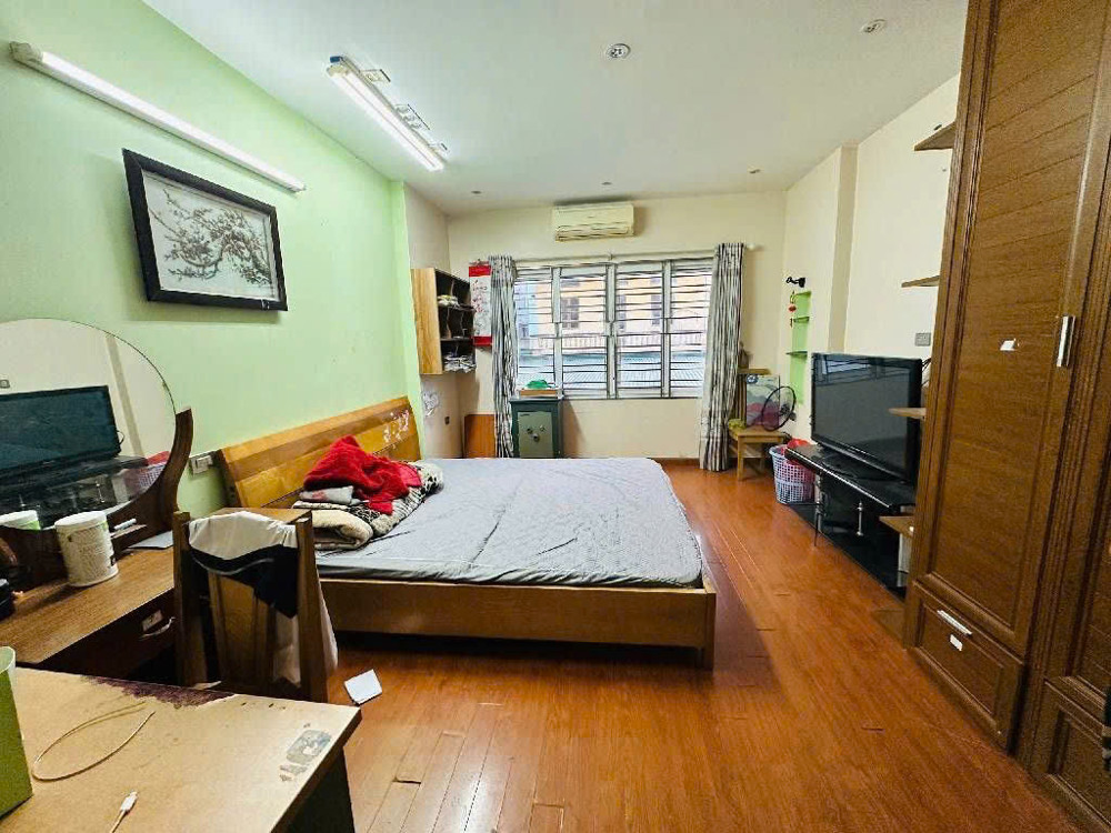 Bán Nhà Võ Chí Công 50m, 4tầng, ô chờ thang máy! 30m ra oto tránh!