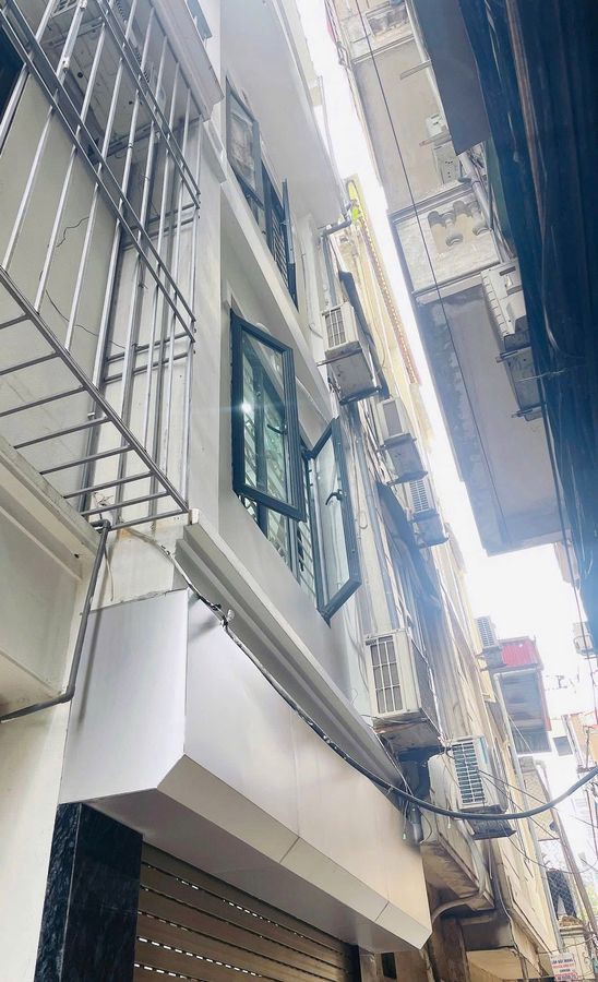 NHÀ  ĐẸP 5 TẦNG NGÕ RỘNG KINH DOANH Xã Đàn 35m2 X 12.85 tỷ Đống Đa Hà Nội