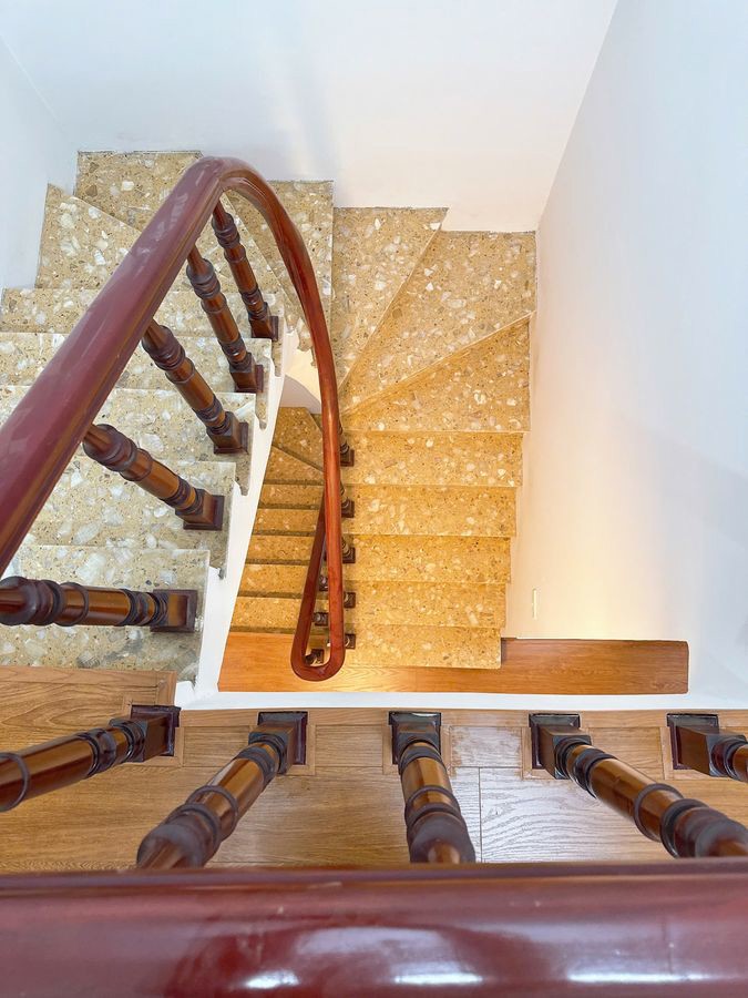 NHÀ  ĐẸP 5 TẦNG NGÕ RỘNG KINH DOANH Xã Đàn 35m2 X 12.85 tỷ Đống Đa Hà Nội