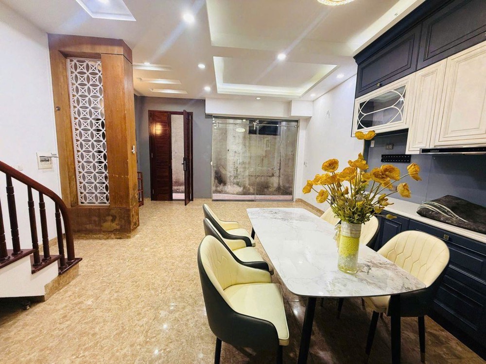 Hồ Đắc Di – 40m² – 6 Tầng – MT 5.3m – 12.6 Tỷ – Đống Đa, Hà Nội