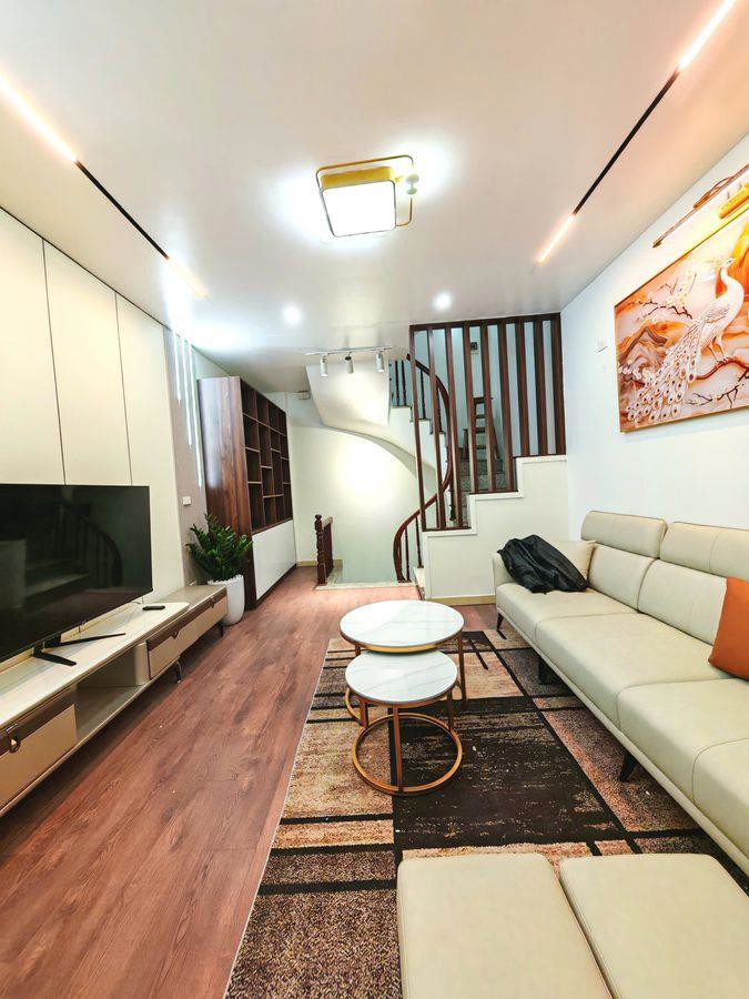 Nguyễn Văn Trỗi – 30m² – 6 Tầng – MT 3.9m – 7.35 Tỷ – Thanh Xuân, Hà Nội