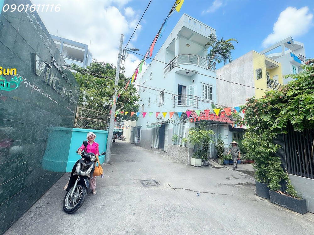 BÁN NHÀ 2 MẶT TIỀN XE HƠI NGỦ TRONG NHÀ ĐƯỜNG TÔN THẤT THUYẾT - NGAY UBND QUẬN 4