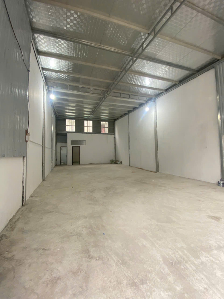 CHÍNH CHỦ CHO THUÊ KHO 120M² – TRẦN CAO 6M – Ô TÔ RA VÀO THOẢI MÁI