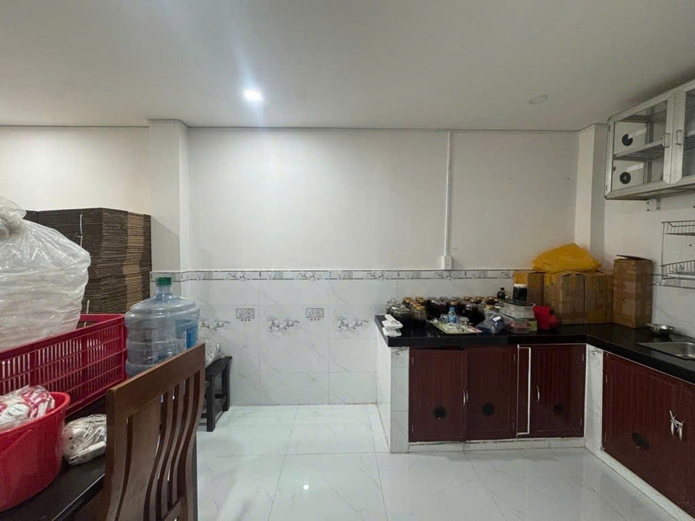 L1707 ⭐️ Nhà Nguyễn Hữu Cảnh Bình Thạnh, SHR, Vuông, 2 tầng, 4x8m, 4.x tỷ