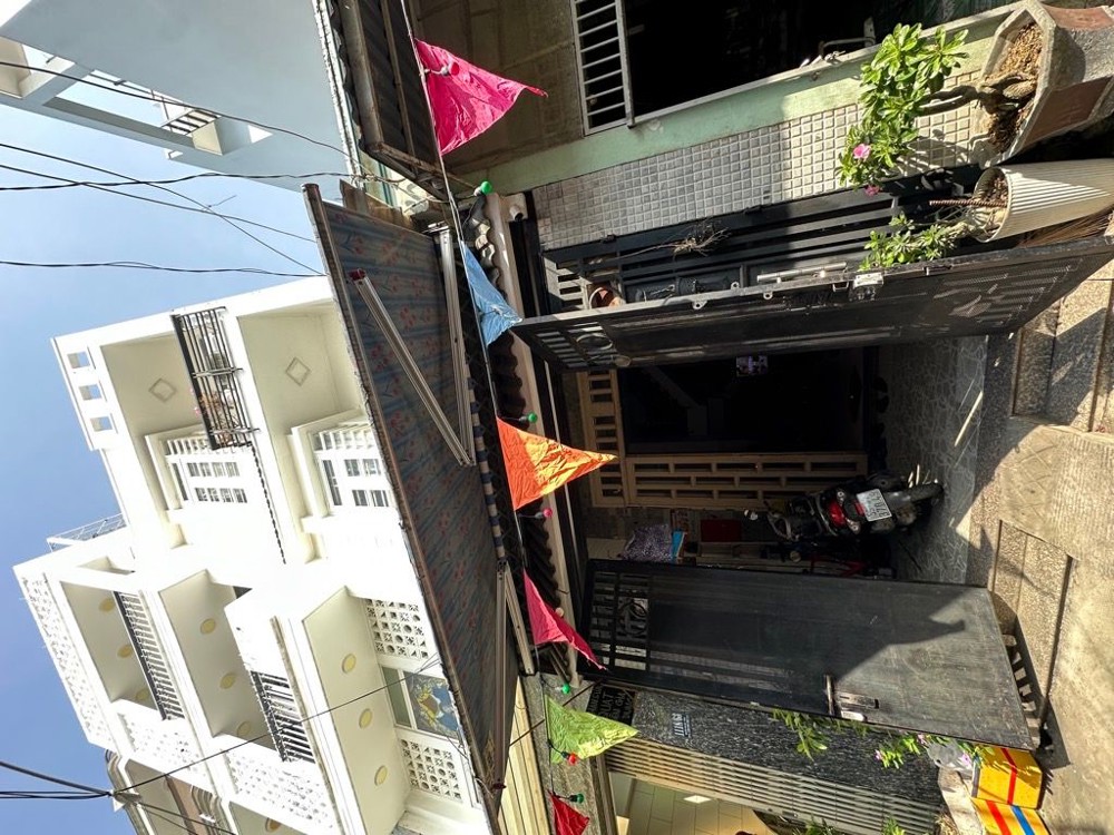Nhà 3 tầng 53m2 hẻm Nguyễn Văn Quá, Tân Thới Hiệp Q12. Sổ Hồng. Giá 5.4 tỷ