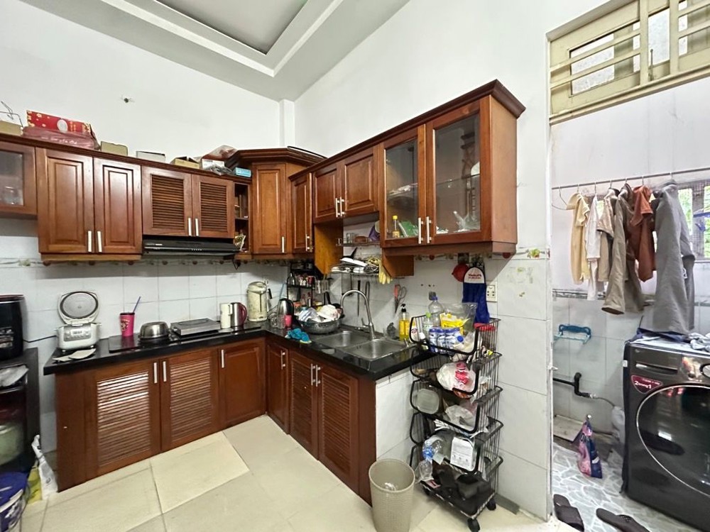 Nhà 3 tầng 53m2 hẻm Nguyễn Văn Quá, Tân Thới Hiệp Q12. Sổ Hồng. Giá 5.4 tỷ