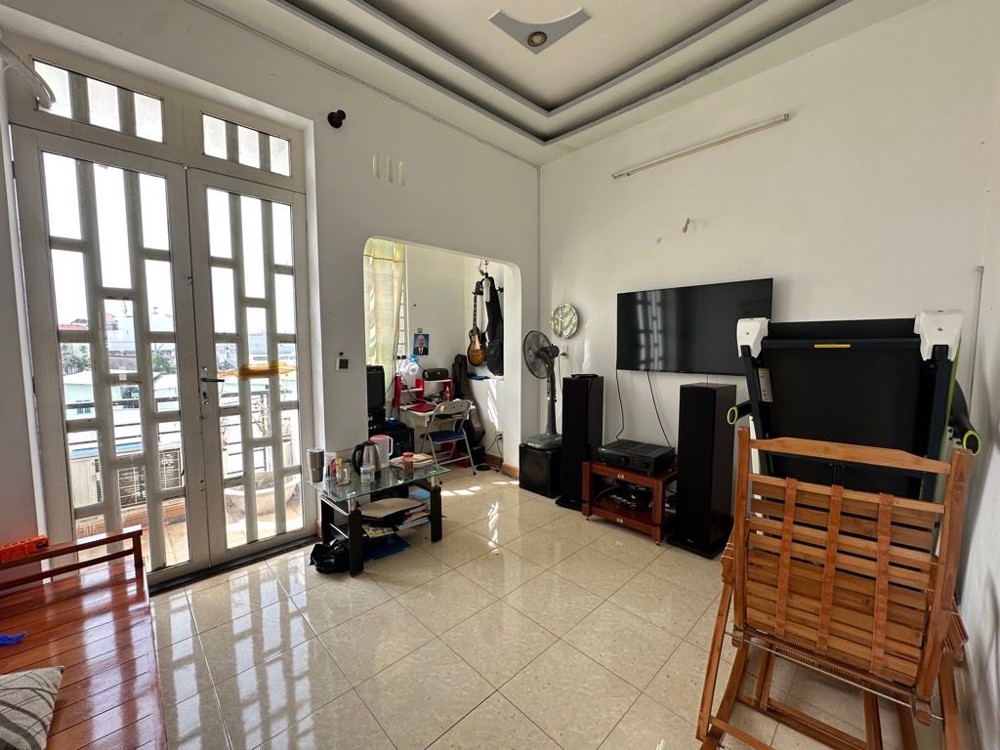 Nhà 3 tầng 53m2 hẻm Nguyễn Văn Quá, Tân Thới Hiệp Q12. Sổ Hồng. Giá 5.4 tỷ