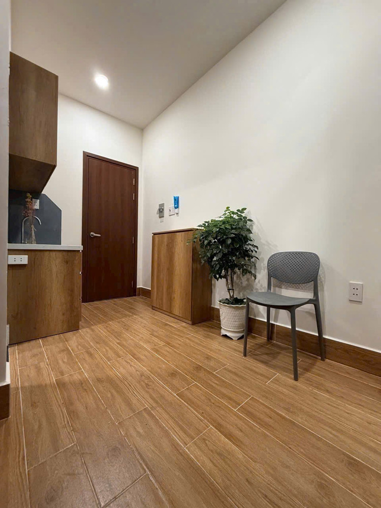 Quận 10 - Hẻm Xe Hơi 6M - Sát Mặt Tiền - 6PN CHDV Full Nội Thất - 15 Tỷ