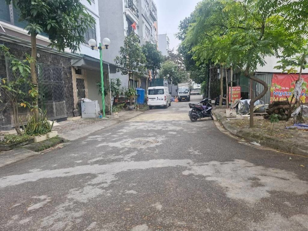 Bán đất phân lô mặt phố KĐT Tây Nam Linh Đàm, HN, DT 60m2, Mt 5 m, giá bán 18.5 tỷ 🔥Mô tả: ☀️ Đất p