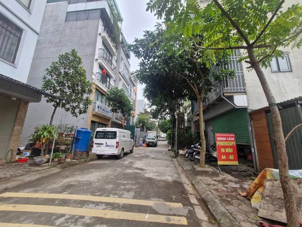 Bán đất phân lô mặt phố KĐT Tây Nam Linh Đàm, HN, DT 60m2, Mt 5 m, giá bán 18.5 tỷ 🔥Mô tả: ☀️ Đất p