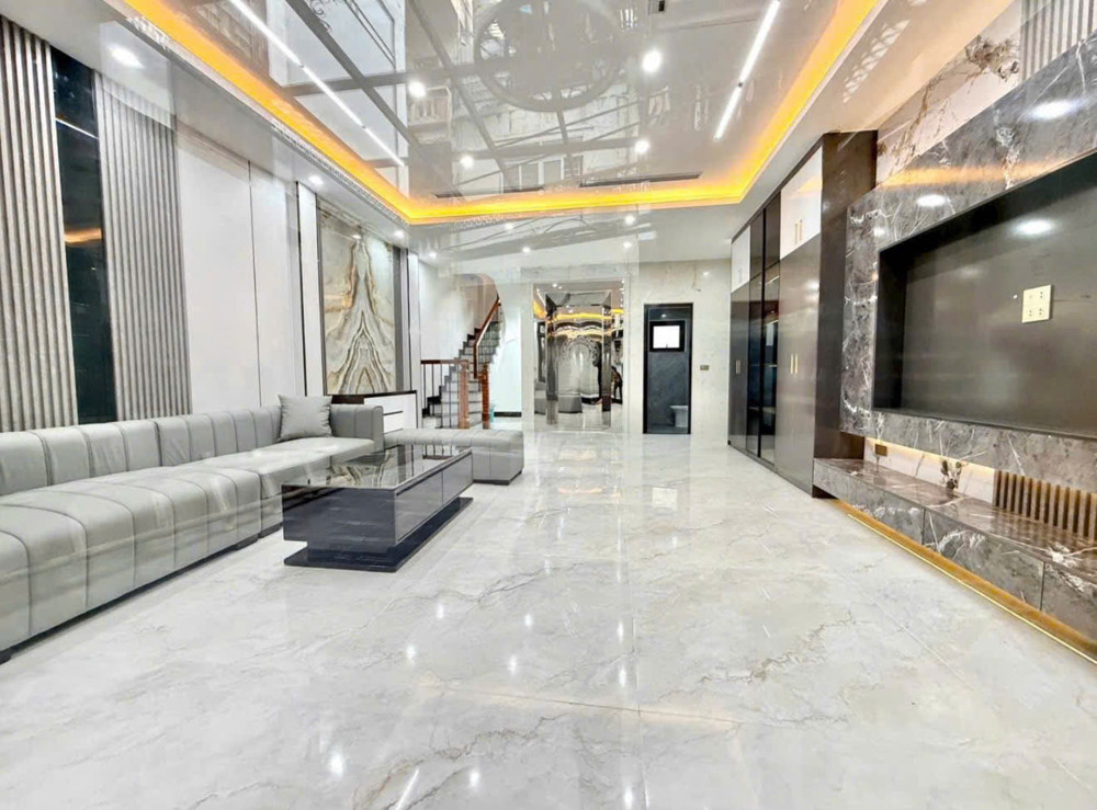 Nhà mới Bồ Đề – View hồ Tai Trâu – 7 tầng thang máy – Ô tô qua nhà