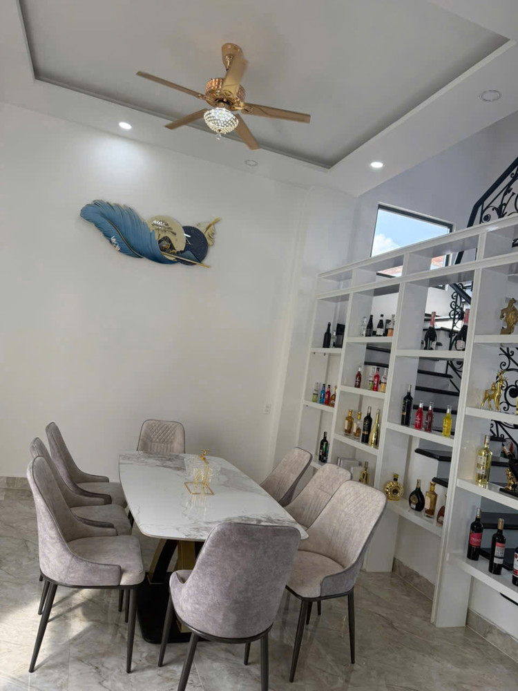 CHÍNH CHỦ BÁN BIỆT THỰ HIỆN ĐẠI HÓC MÔN – NGANG 10M ĐẲNG CẤP, GIÁ CHỈ 7.5 TỶ!