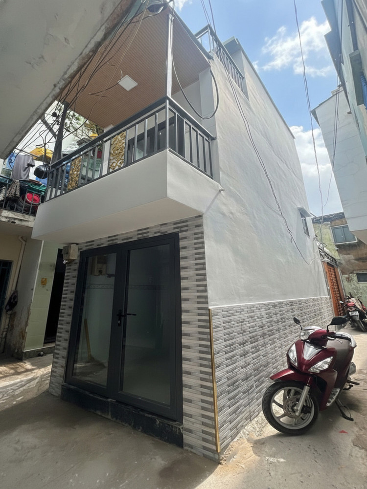 O1726 💖 Giảm 100tr! Nhà Bùi Thế Mỹ Tân Bình, SHR, Vuông, 3 tầng, 2.x tỷ