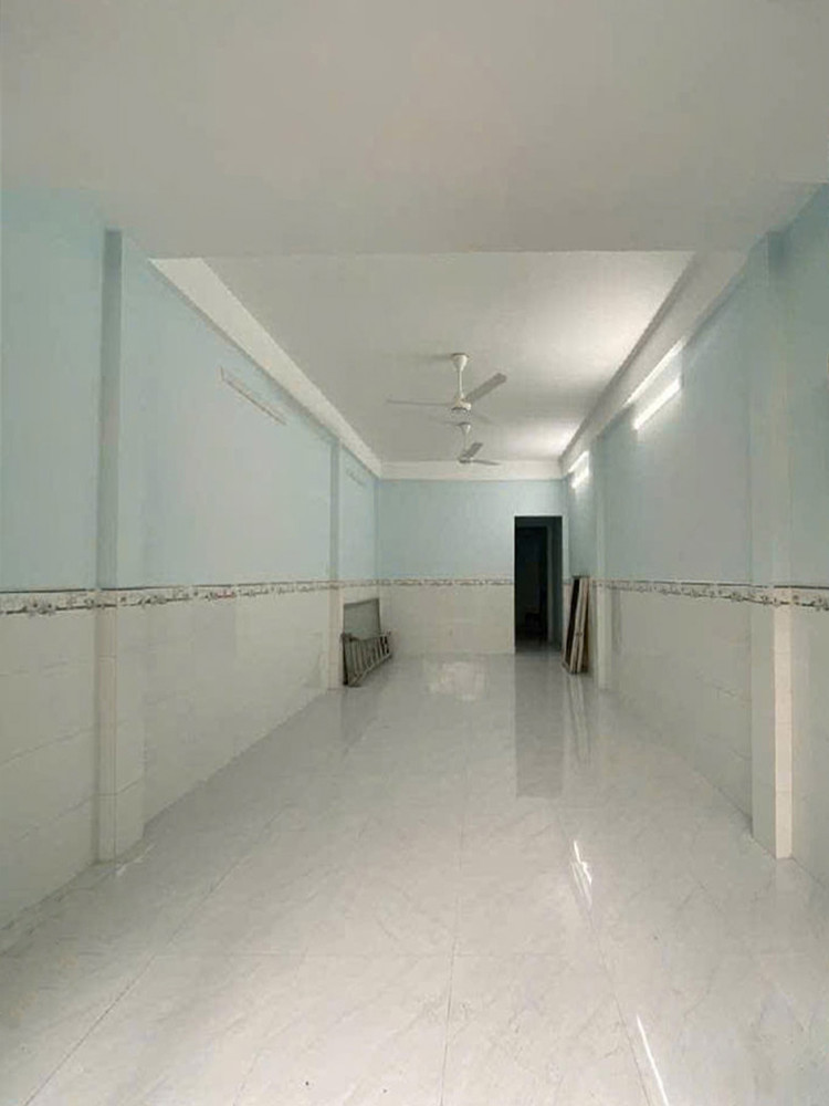 H1728 💥 Giảm 610tr! sát chợ Hạnh Thông Tây, SHR, Vuông, HXH, 3 tầng, 4x15m, 7.x tỷ