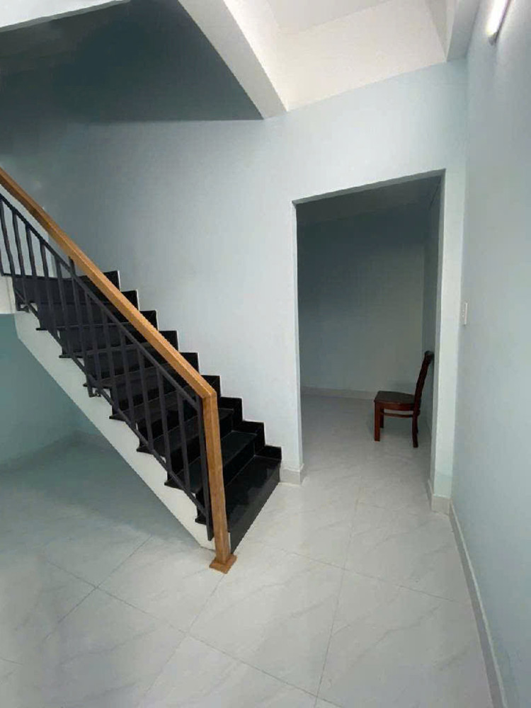 H1728 💥 Giảm 610tr! sát chợ Hạnh Thông Tây, SHR, Vuông, HXH, 3 tầng, 4x15m, 7.x tỷ