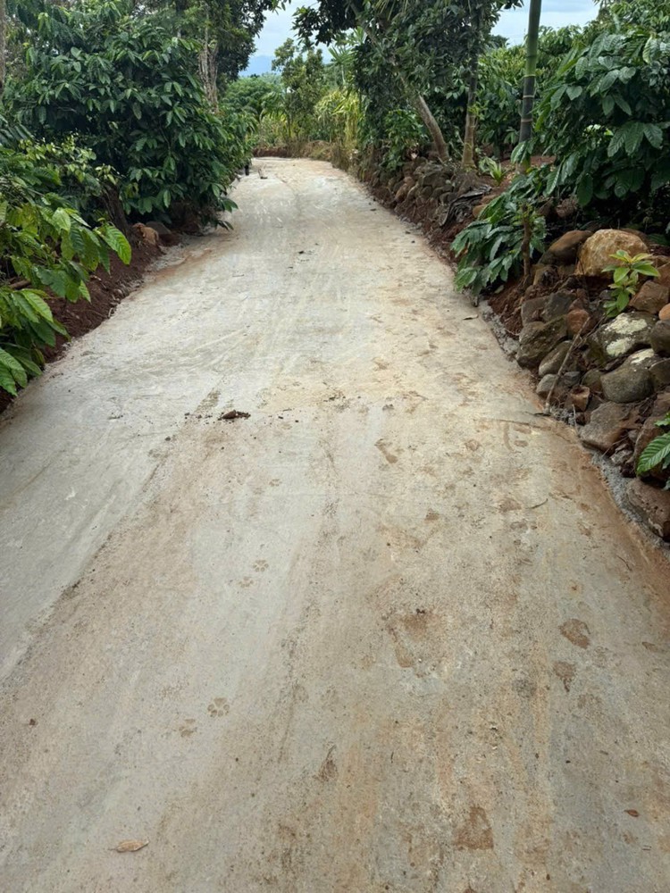 HOT Chỉ 170 triệu sở hữu cho mình 1 lô đất full thổ cư đường bê tông tại xã Eana tỉnh Đăk lăk