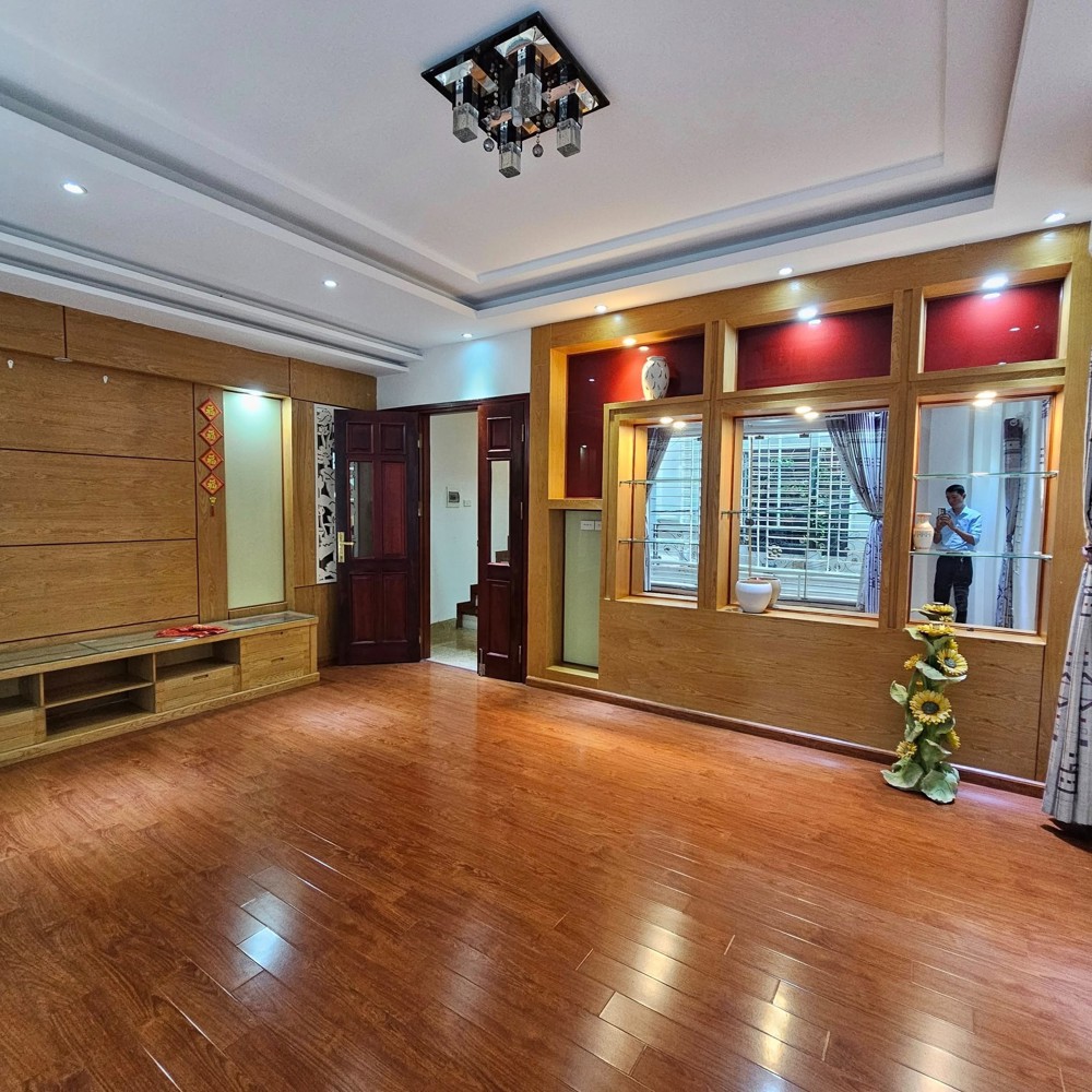 PHÂN LÔ HOÀNG HOA THÁM 52M 5T LÔ GÓC 2 THOÁNG – NGÕ THÔNG RỘNG- KINH DOANH GIÁ  14,3 
TỶ