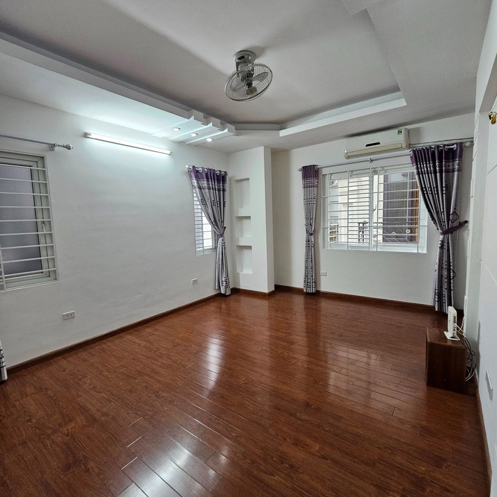 PHÂN LÔ HOÀNG HOA THÁM 52M 5T LÔ GÓC 2 THOÁNG – NGÕ THÔNG RỘNG- KINH DOANH GIÁ  14,3 
TỶ