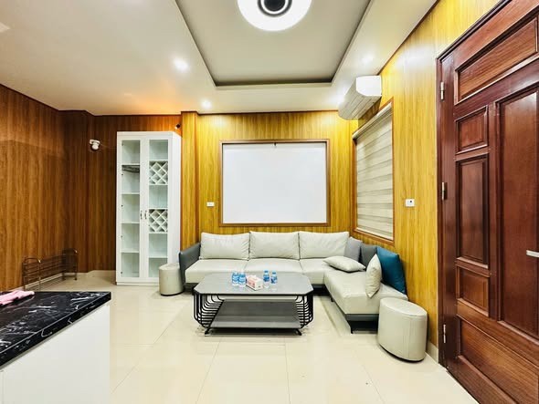 CỰC VIP -HIẾM Ô TÔ TRÁNH VÀI BƯỚC CHÂN PHỐ PHẠM VĂN ĐỒNG 30M 6T MT4,6M NHỈNH 8 TỶ- TIỆN ÍCH NGẬP