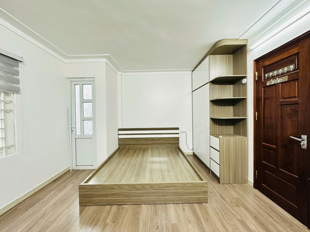 CỰC VIP -HIẾM Ô TÔ TRÁNH VÀI BƯỚC CHÂN PHỐ PHẠM VĂN ĐỒNG 30M 6T MT4,6M NHỈNH 8 TỶ- TIỆN ÍCH NGẬP