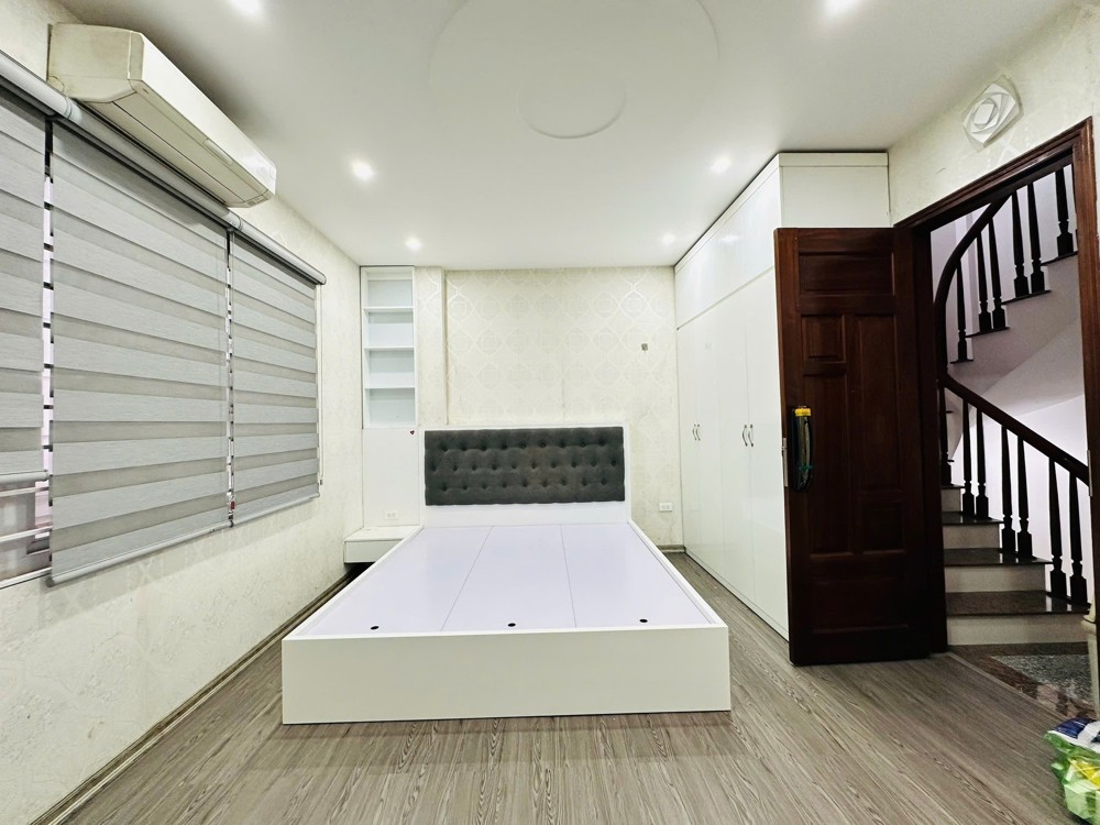 CỰC VIP -HIẾM Ô TÔ TRÁNH VÀI BƯỚC CHÂN PHỐ PHẠM VĂN ĐỒNG 30M 6T MT4,6M NHỈNH 8 TỶ- TIỆN ÍCH NGẬP