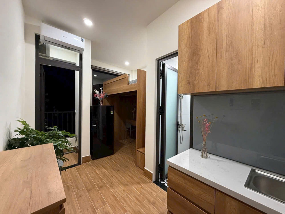 Quận 10 - Hẻm Xe Hơi 6M - Sát Mặt Tiền - 6PN CHDV Full Nội Thất - 15 Tỷ