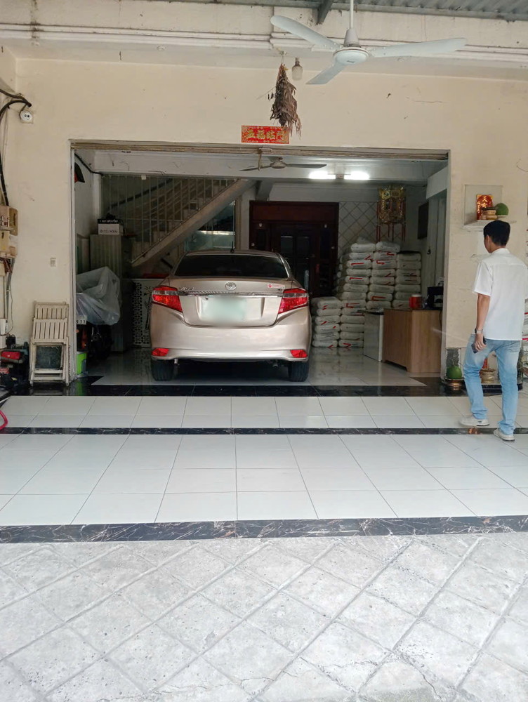 Căn góc 2 mặt tiền đường Số 5 KDC Bình Hưng ngay bx Q8