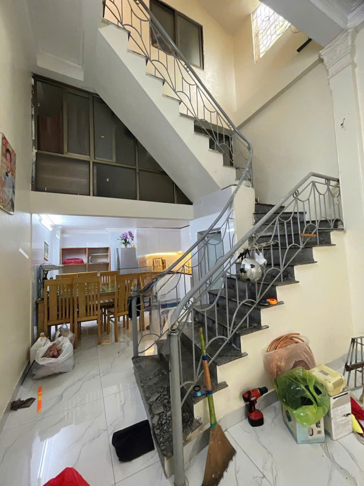 Bán Nhà Trần Nguyên Hãn – Gần Chợ Đôn – Nhà Độc Lập 3,5 Tầng – Giá Chỉ 2 Tỷ 050 Triệu – Sổ Đỏ Chính