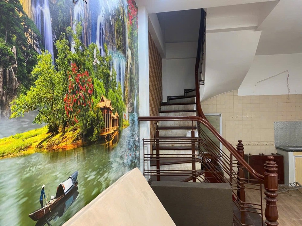 NHÀ ĐẸP PHỐ CẦU GIẤY 30M 6T NHỈNH 10 TỶ-NGÕ RỘNG THÔNG THOÁNG- KHU VỰC DÂN TRÍ