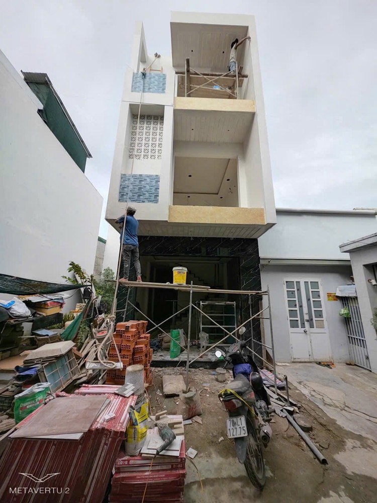 BÁN NHÀ MỚI TTTP 3 TẦNG HẺM CAO ĐÀI P. TÂY NHA TRANG