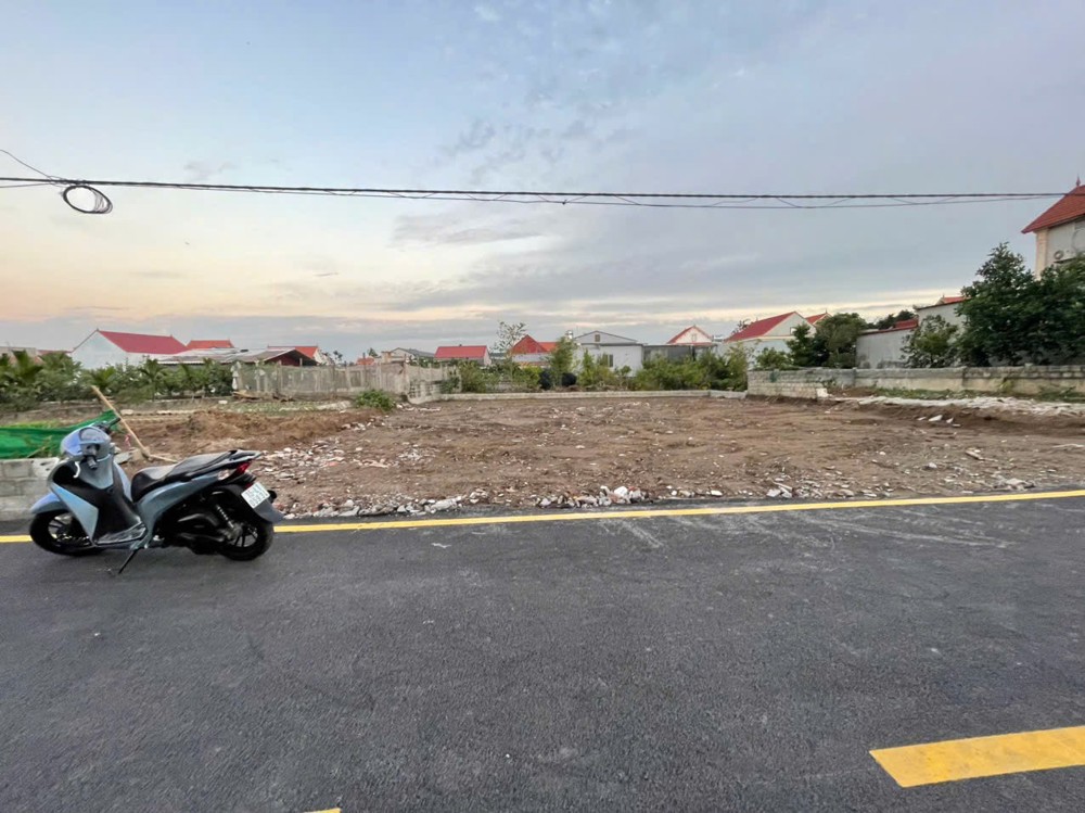 ĐẤT ĐƯỜNG NHỰA ĐOAN XÁ 3 KIẾN THUỴ – GIÁ F0 HIẾM 1.6X TỶ – BIÊN TĂNG TỐT  ZALO 0567 222 555