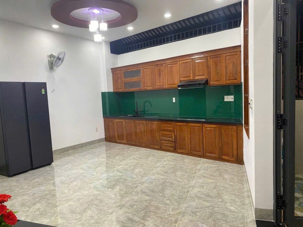 BÁN NHÀ CĂN GÓC 2 MẶT TIỀN 3 TẦNG HẺM OTO PHƯỚC LONG NGAY KĐT PHƯỚC LONG