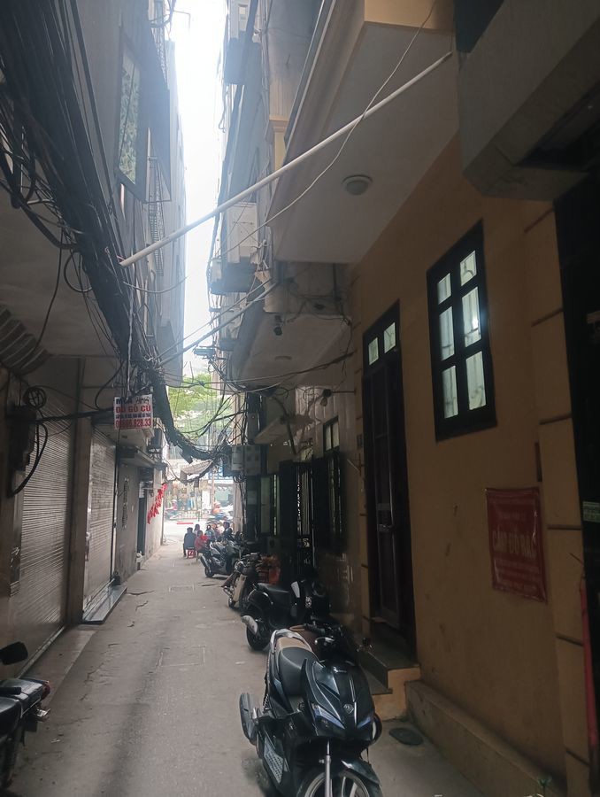 BÁN NHÀ XÃ ĐÀN ĐỐNG ĐA 6 TẦNG THOÁNG SÁNG Ô TÔ ĐỖ CỬA 10M RA PHỐ 31M 8,6 TỶ