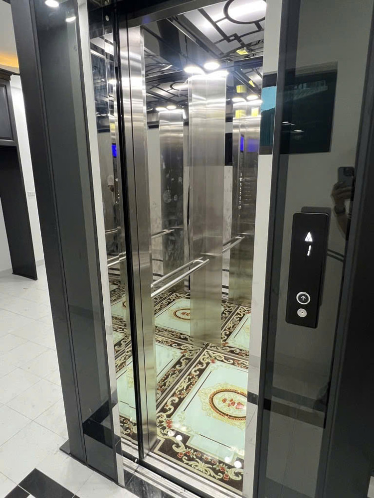 NHÀ MỚI FULL CÔNG NĂNG – THANG MÁY CHẠY VÙ VÙ – KẾ CẬN QUẦN THỂ VINHOMES SĐT 0972.078.667