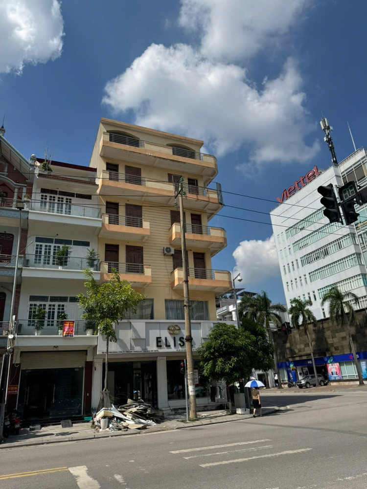 CHO THUÊ NHÀ 5 TẦNG MẶT ĐƯỜNG HOÀNG VĂN THỤ – SÁT QUẢNG TRƯỜNG 3/2 – BẮC GIANG