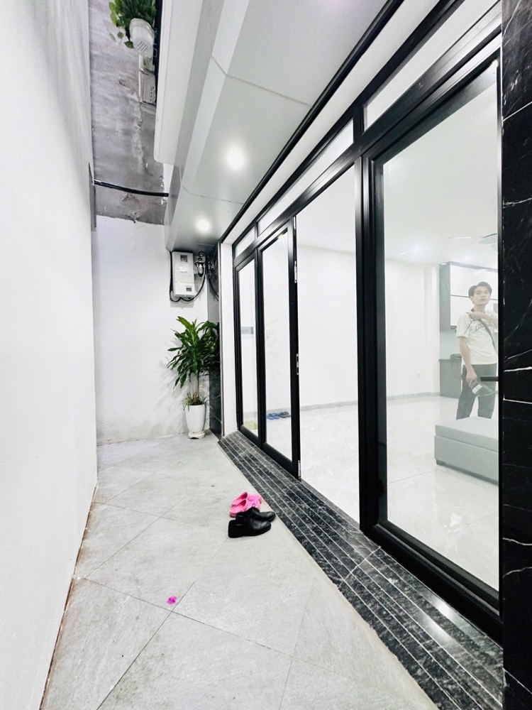 SIÊU PHẨM 6 TẦNG THANG MÁY - NHÀ MỚI KÍNH COONG - LÕI BA ĐÌNH - VỊ TRÍ QUÁ ĐẸP _39/43M2