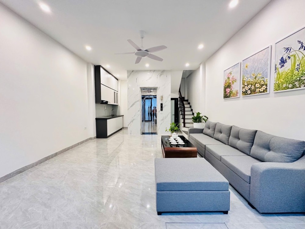 SIÊU PHẨM 6 TẦNG THANG MÁY - NHÀ MỚI KÍNH COONG - LÕI BA ĐÌNH - VỊ TRÍ QUÁ ĐẸP _39/43M2