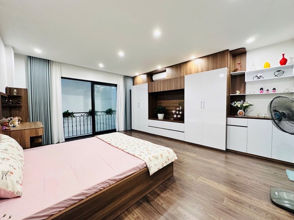 SIÊU PHẨM 6 TẦNG THANG MÁY - NHÀ MỚI KÍNH COONG - LÕI BA ĐÌNH - VỊ TRÍ QUÁ ĐẸP _39/43M2