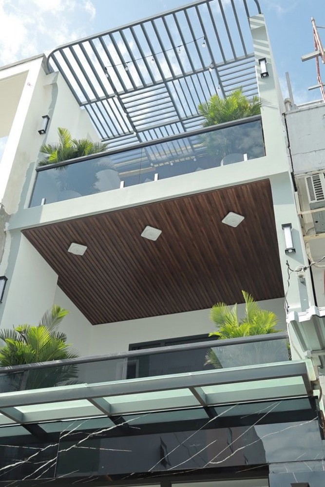 Bán nhà 5 tỷ, 88.6m2 ngay Huỳnh Tấn Phát, Phú Thuận, Quận 7, lh 0983741939