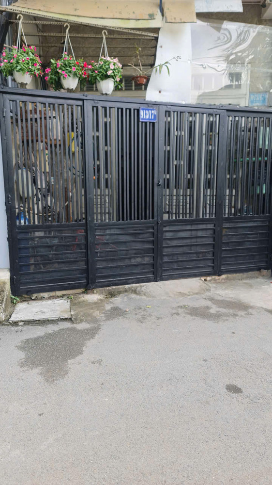 Bán nhà Hà Huy Giáp Quận 12, hẻm xe hơi 6m, sổ hồng riêng