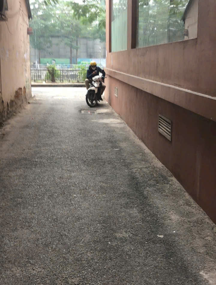 BÁN NHÀ PHỐ QUAN HOA – NGÕ RỘNG Ô TÔ VÀO NHÀ – KHU DÂN TRÍ CAO, KHÔNG NGẬP