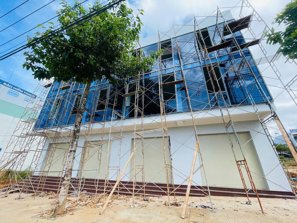 CHO THUÊ NHÀ MẶT TIỀN NGUYỄN TẤT THÀNH – TẠI TRUNG TÂM TP. PLEIKU