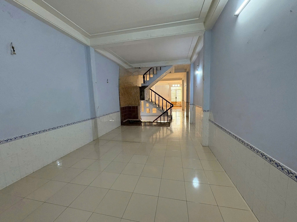 Bán nhà mặt tiền đường Dương Thị Mười phường Tân Thới Hiệp Quận 12, kinh doanh tốt, dòng tiền cao