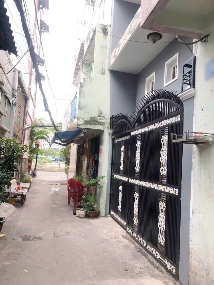 Nhà gần MT Ba Đình 3 lầu, Giá : 7,5 Tỉ (TL)