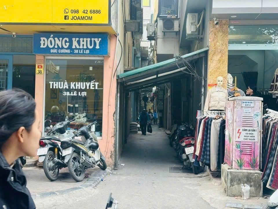 💥: NHÀ ĐẸP MỚI - SÂN Ô TÔ - GẦN CHỢ HÀ ĐÔNG 🏡. Bán nhà Nguyễn Trãi, Hà Đông