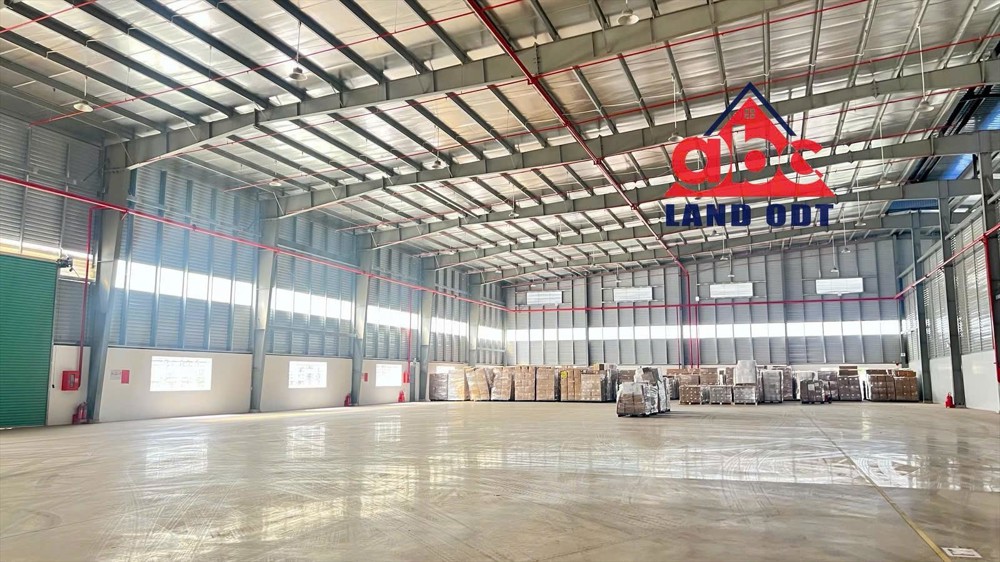 XT140 nhà xưởng sản xuất khung thép kiên cố, thích hợp đâu tư DN FDI. trống xưởng