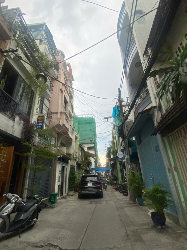 NHÀ 5 TẦNG BTCT ĐƯỜNG TRẦN HƯNG ĐẠO - QUẬN 1 - DT 56M2 - HẺM XE TẢI - ĐANG CHO THUÊ 22TR/THÁNG 