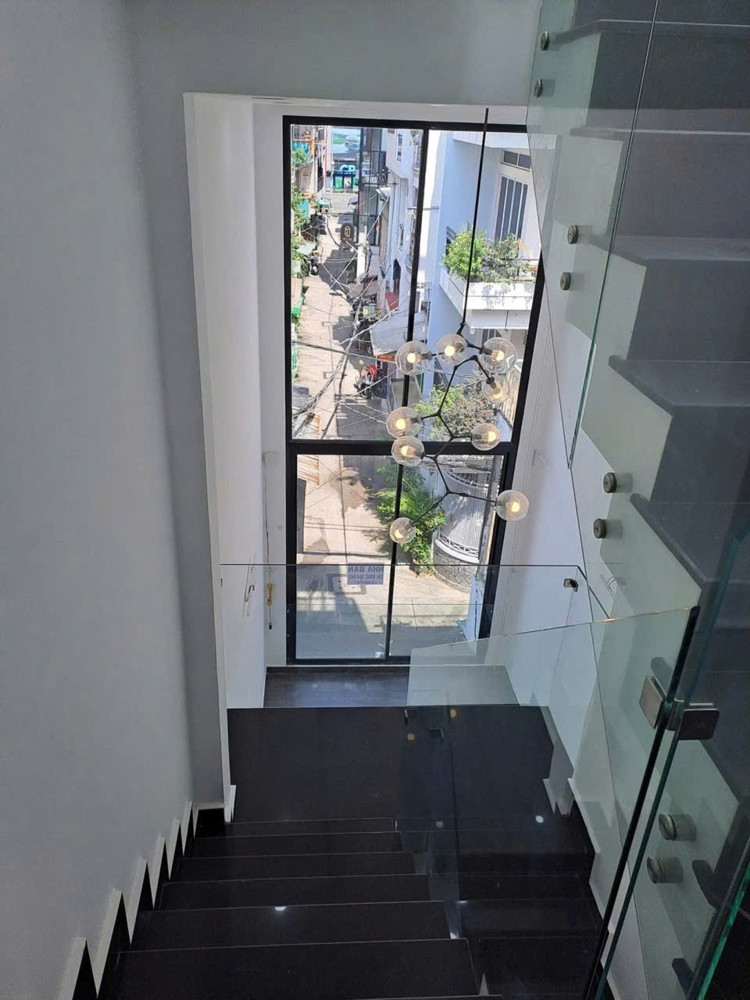 NHÀ 5 TẦNG BTCT ĐƯỜNG TRẦN HƯNG ĐẠO - QUẬN 1 - DT 56M2 - HẺM XE TẢI - ĐANG CHO THUÊ 22TR/THÁNG 